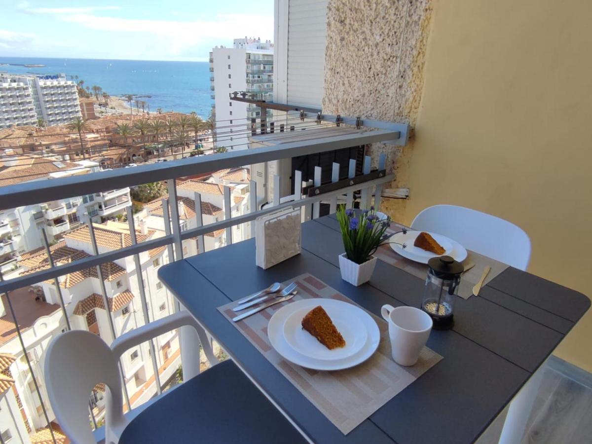 Apartmán Estudio Recien Reformado En Primera Linea De Playa Benalmádena Exteriér fotografie