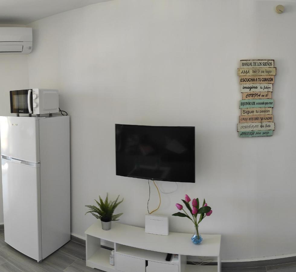 Apartmán Estudio Recien Reformado En Primera Linea De Playa Benalmádena Exteriér fotografie